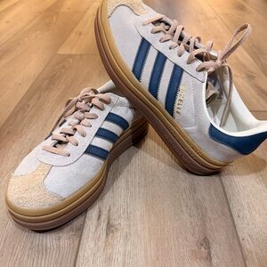 Adidas Women's Cream and Navy Sneakers